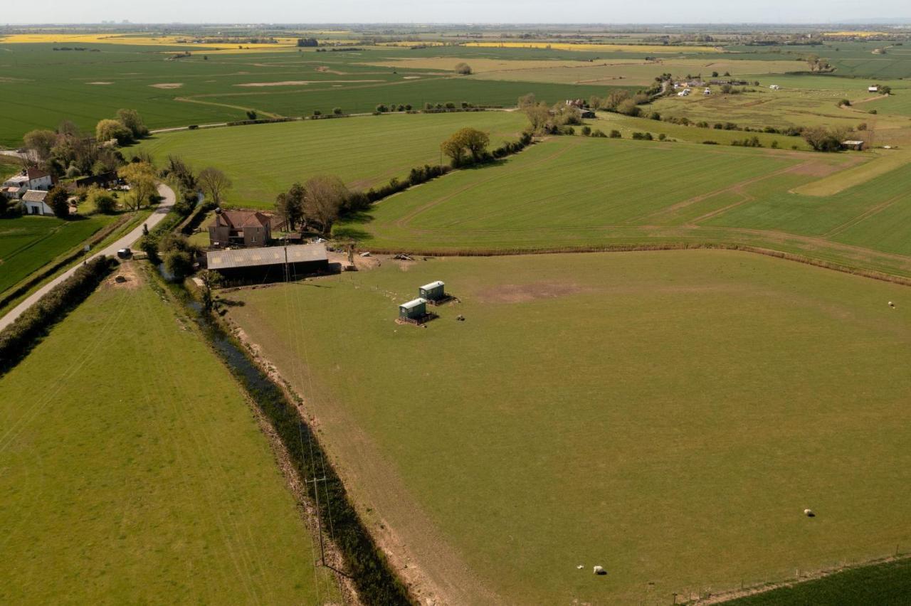 Romney Marsh Huts By Bloom Stays Ashford  Extérieur photo